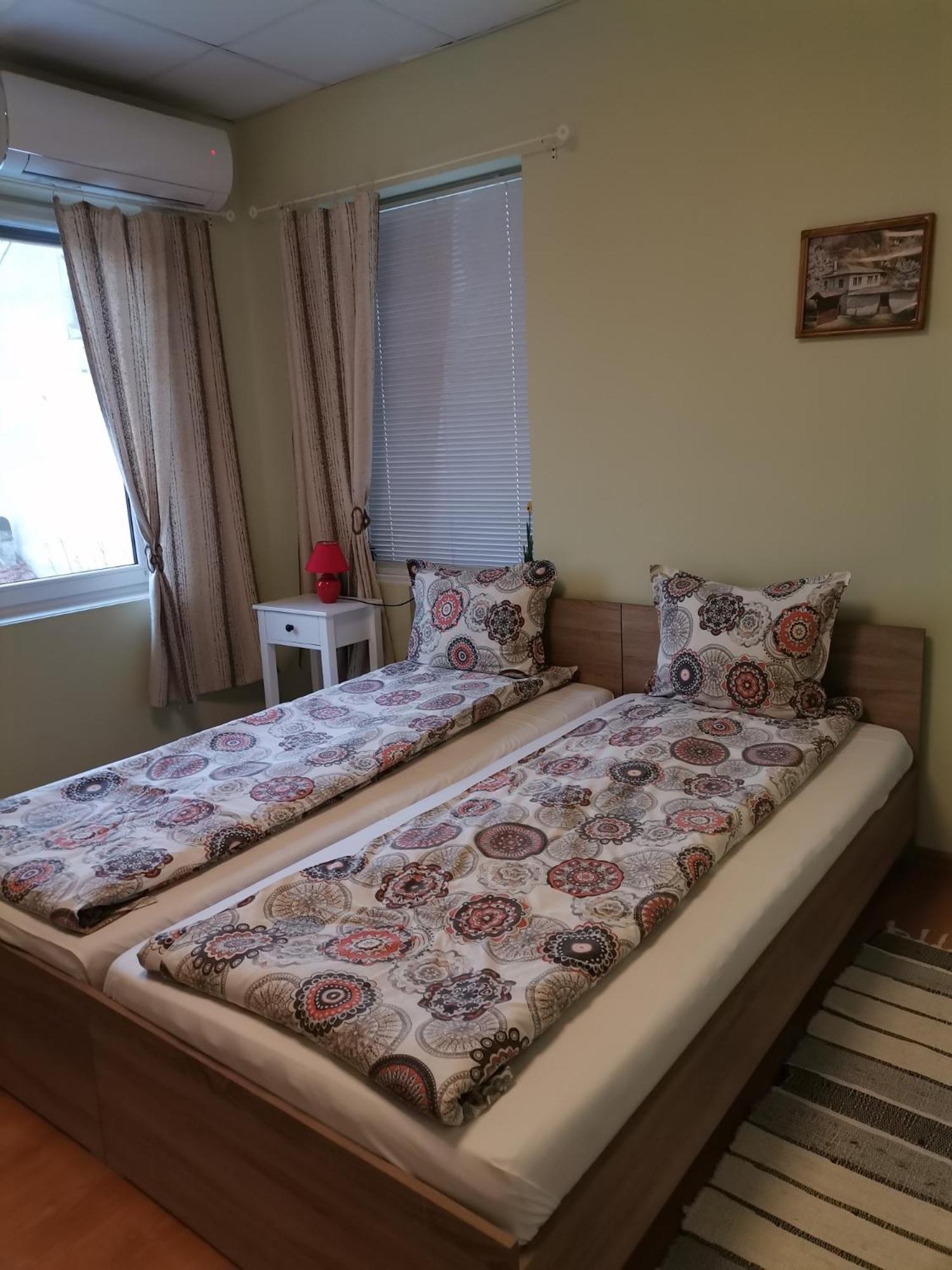 Аврамов Дом - Етаж От Къща Apartment Veliko Turnovo Bagian luar foto